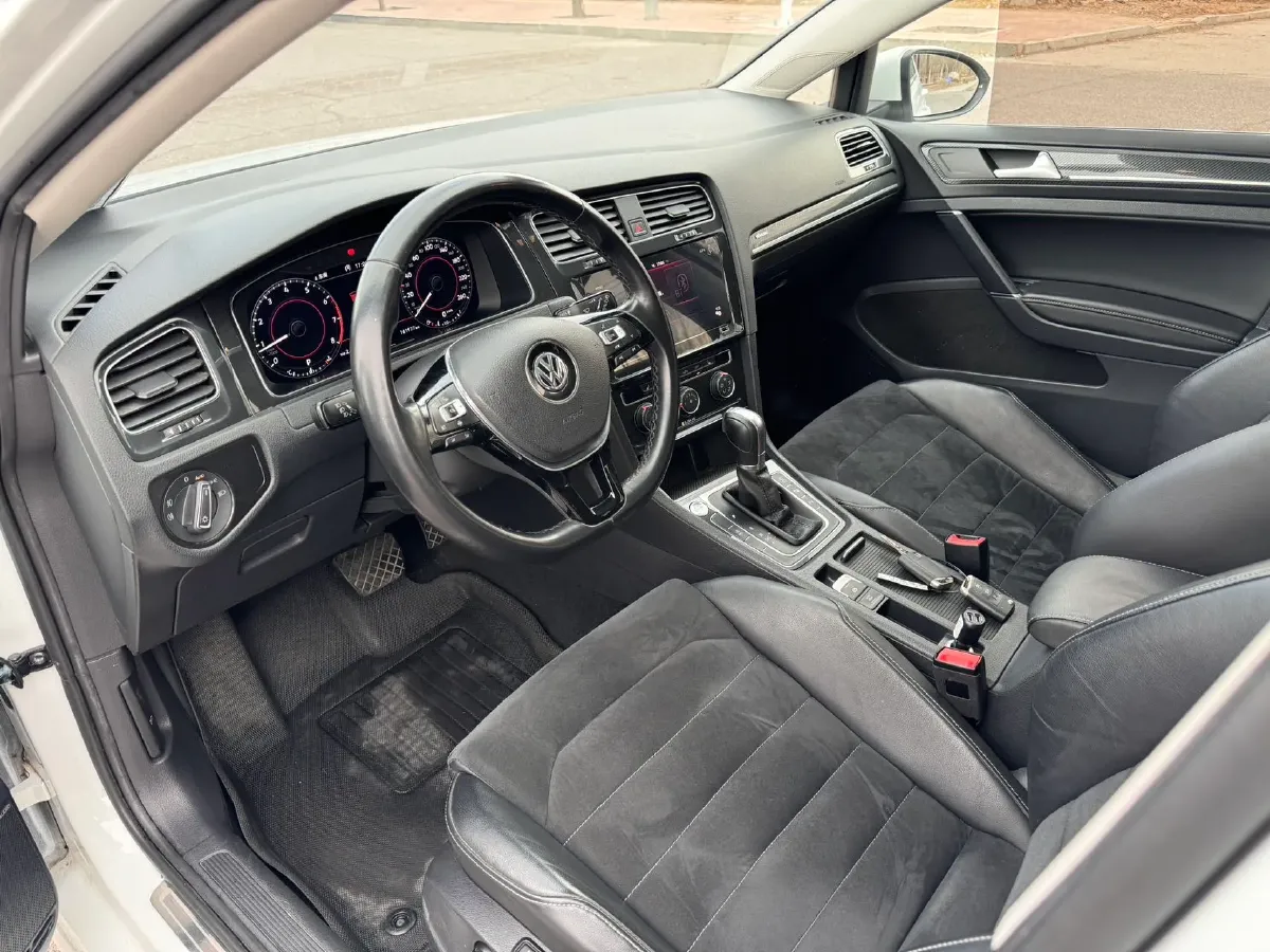 2020 Volkswagen Golf 1.4T 150HP L4 7DCT,autocango,china used car exporter,china ev exporter,chinese used car exporter,chinese used ev exporter