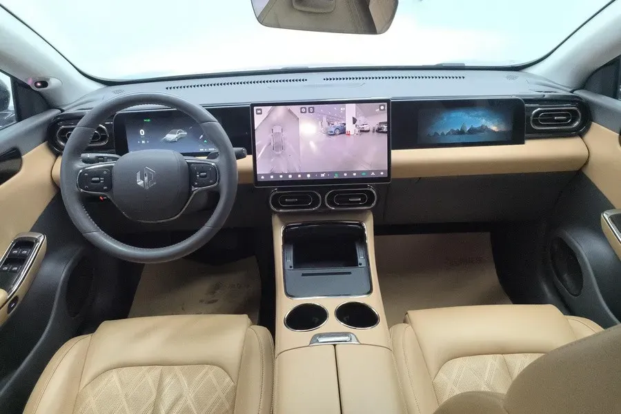 2024 Leapmotor C01 1.5L 95HP L4 REEV 43.7KWH,autocango,china used car exporter,china ev exporter,chinese used car exporter,chinese used ev exporter