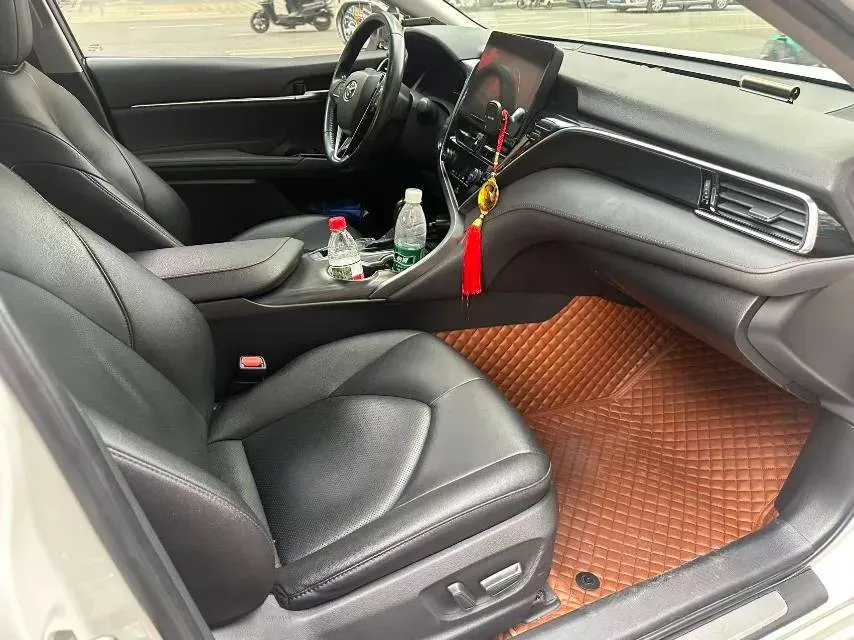 2021 Toyota Camry 2.5L 209HP L4 8AT,autocango,china used car exporter,china ev exporter,chinese used car exporter,chinese used ev exporter