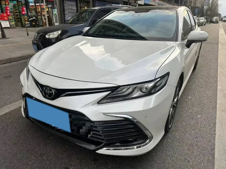 2021 Toyota Camry 2.5L 209HP L4 8AT,autocango,china used car exporter,china ev exporter,chinese used car exporter,chinese used ev exporter
