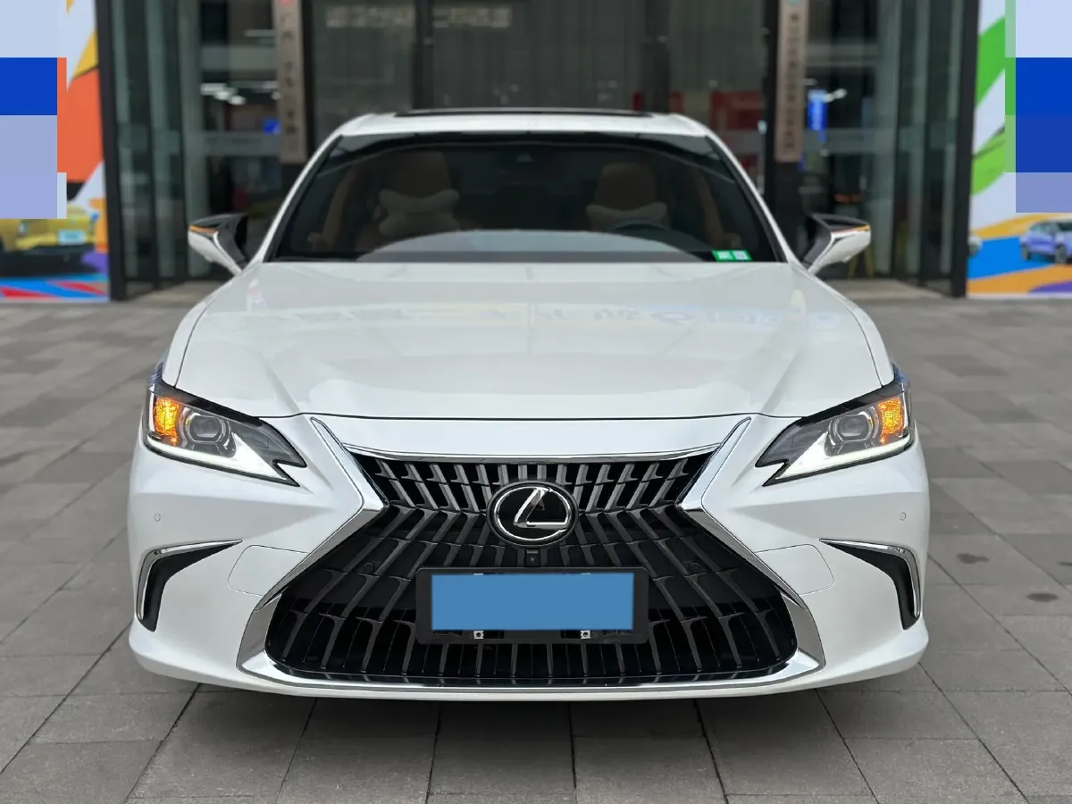 2023 Lexus ES 2.0L 173HP L4 CVT,autocango,china used car exporter,china ev exporter,chinese used car exporter,chinese used ev exporter