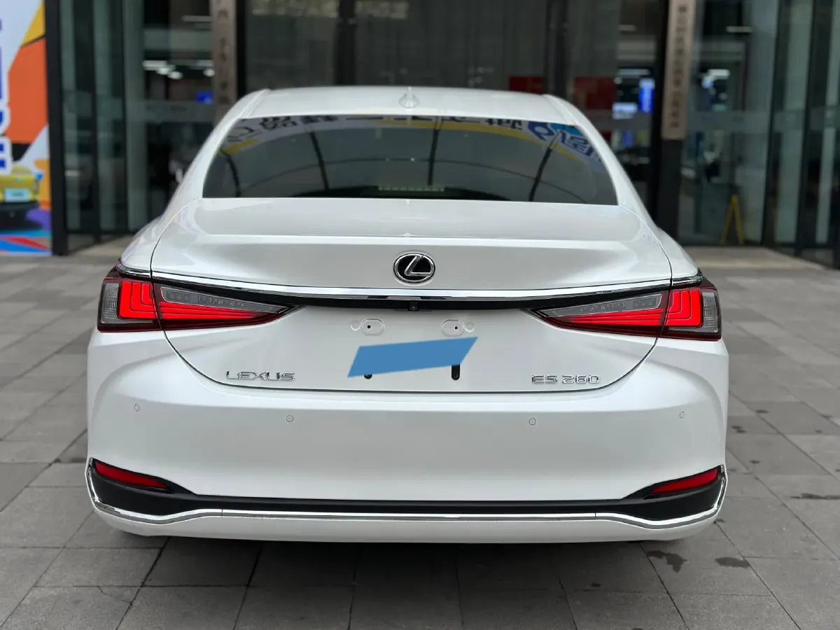 2023 Lexus ES 2.0L 173HP L4 CVT,autocango,china used car exporter,china ev exporter,chinese used car exporter,chinese used ev exporter