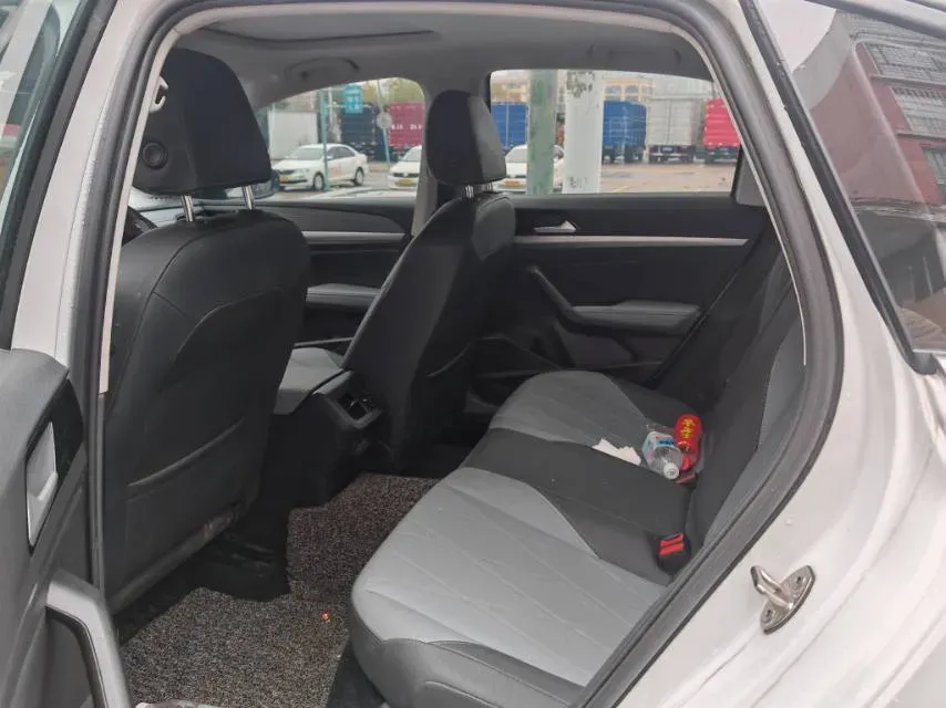 2023 Volkswagen Lavida 1.5L 113HP L4 6AT,autocango,china used car exporter,china ev exporter,chinese used car exporter,chinese used ev exporter