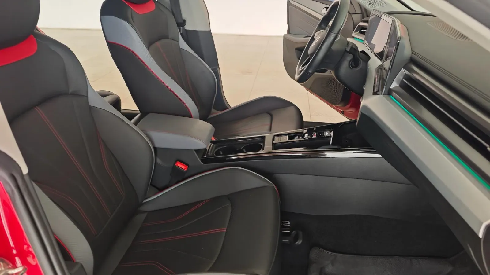 2023 Volkswagen Lamando 1.4T 150HP L4 7DCT,autocango,china used car exporter,china ev exporter,chinese used car exporter,chinese used ev exporter