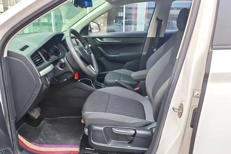 2023 Skoda Kamiq 1.5L 109HP L4 6AT,autocango,china used car exporter,china ev exporter,chinese used car exporter,chinese used ev exporter