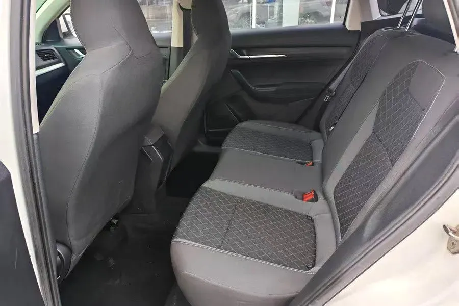 2023 Skoda Kamiq 1.5L 109HP L4 6AT,autocango,china used car exporter,china ev exporter,chinese used car exporter,chinese used ev exporter