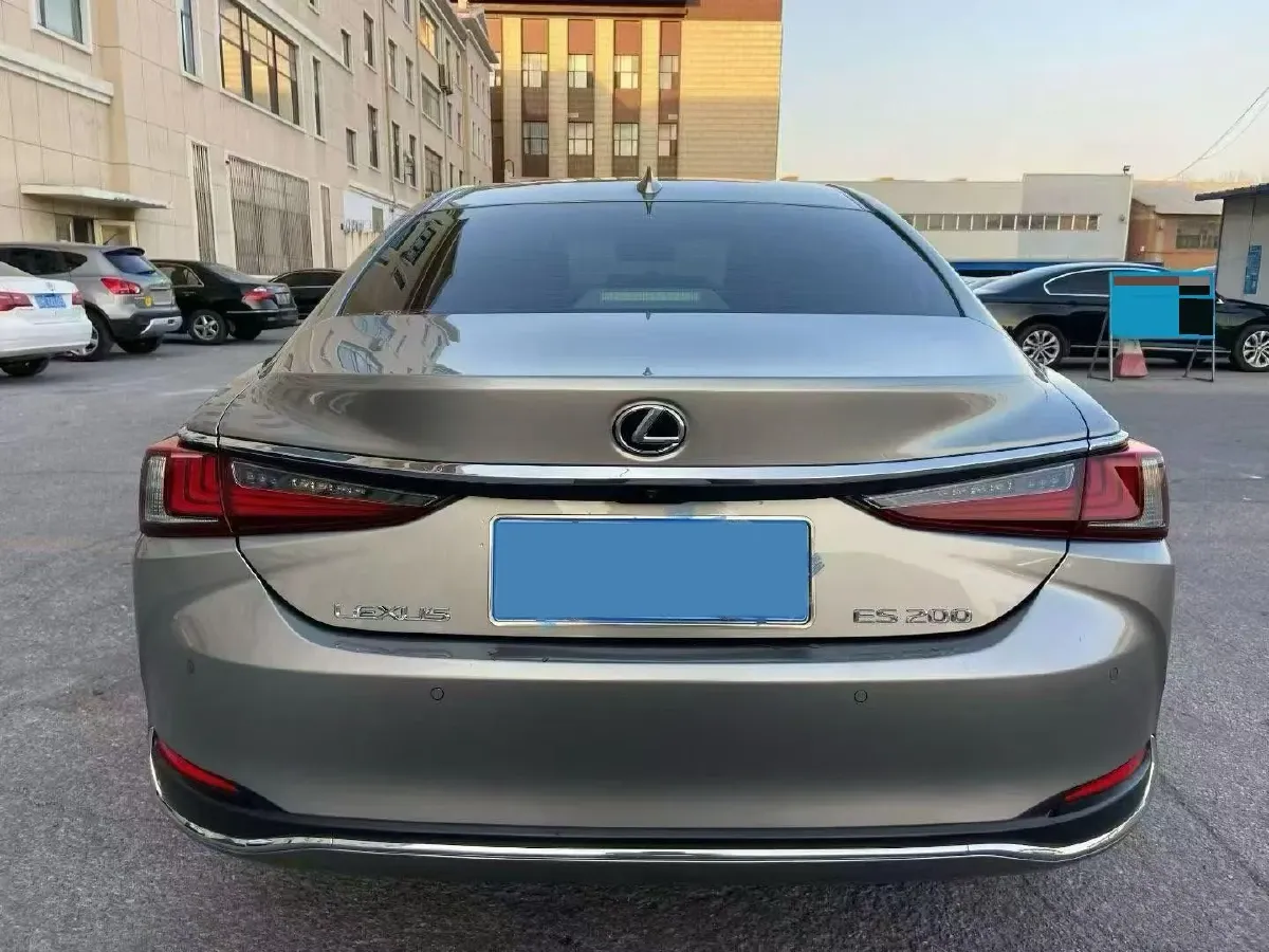 2024 Lexus ES 2.0L 173HP L4 CVT,autocango,china used car exporter,china ev exporter,chinese used car exporter,chinese used ev exporter
