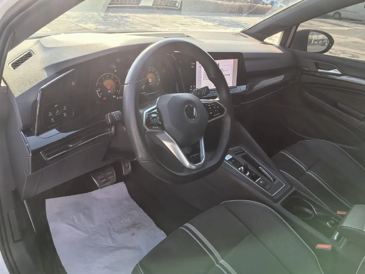 2023 Volkswagen Golf 1.4T 150HP L4 7DCT,autocango,china used car exporter,china ev exporter,chinese used car exporter,chinese used ev exporter