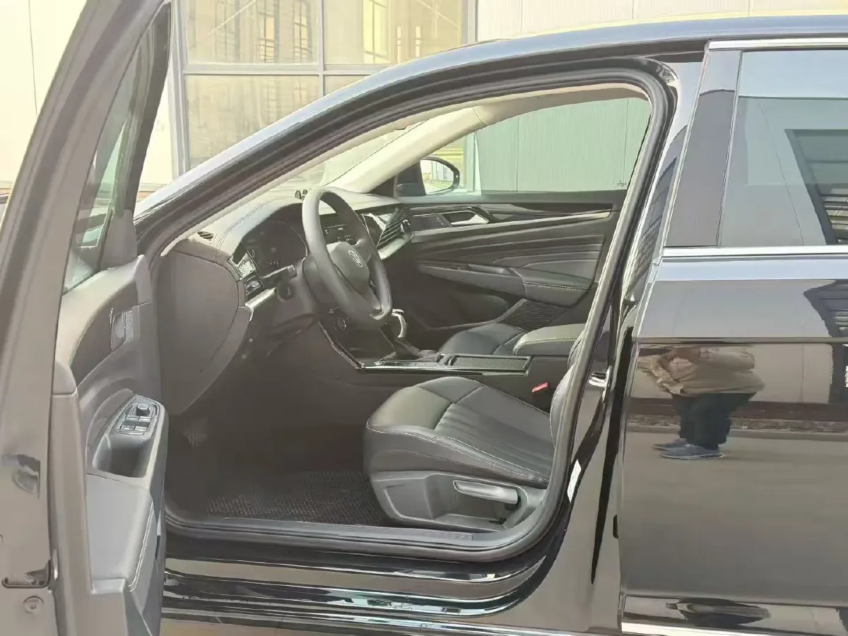 2023 Volkswagen Passat 1.4T 150HP L4 7DCT,autocango,china used car exporter,china ev exporter,chinese used car exporter,chinese used ev exporter