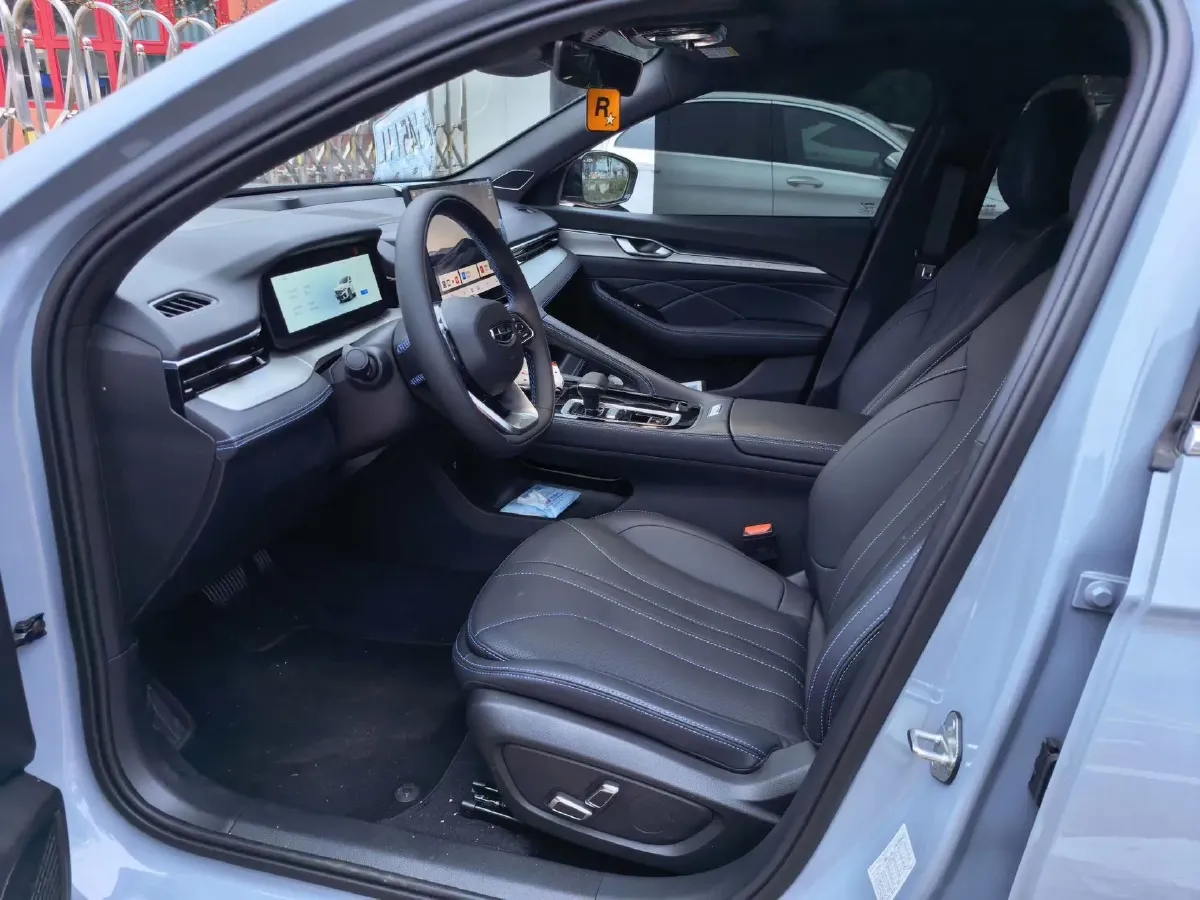 2025 Geely Preface 1.5T 181HP L4 7DCT,autocango,china used car exporter,china ev exporter,chinese used car exporter,chinese used ev exporter