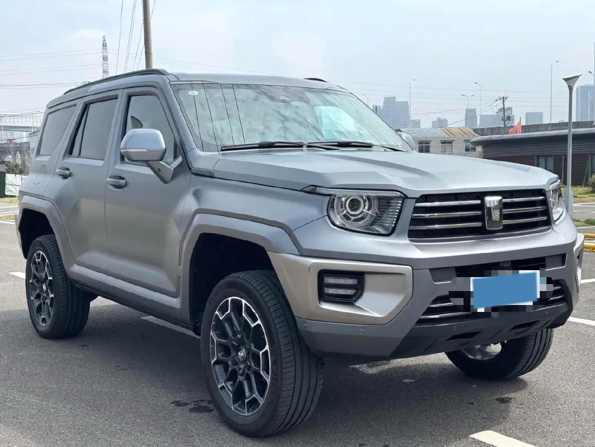 2024 Tank 700 3.0T 360HP V6 9AT PHEV 37.1KWH,autocango,china used car exporter,china ev exporter,chinese used car exporter,chinese used ev exporter
