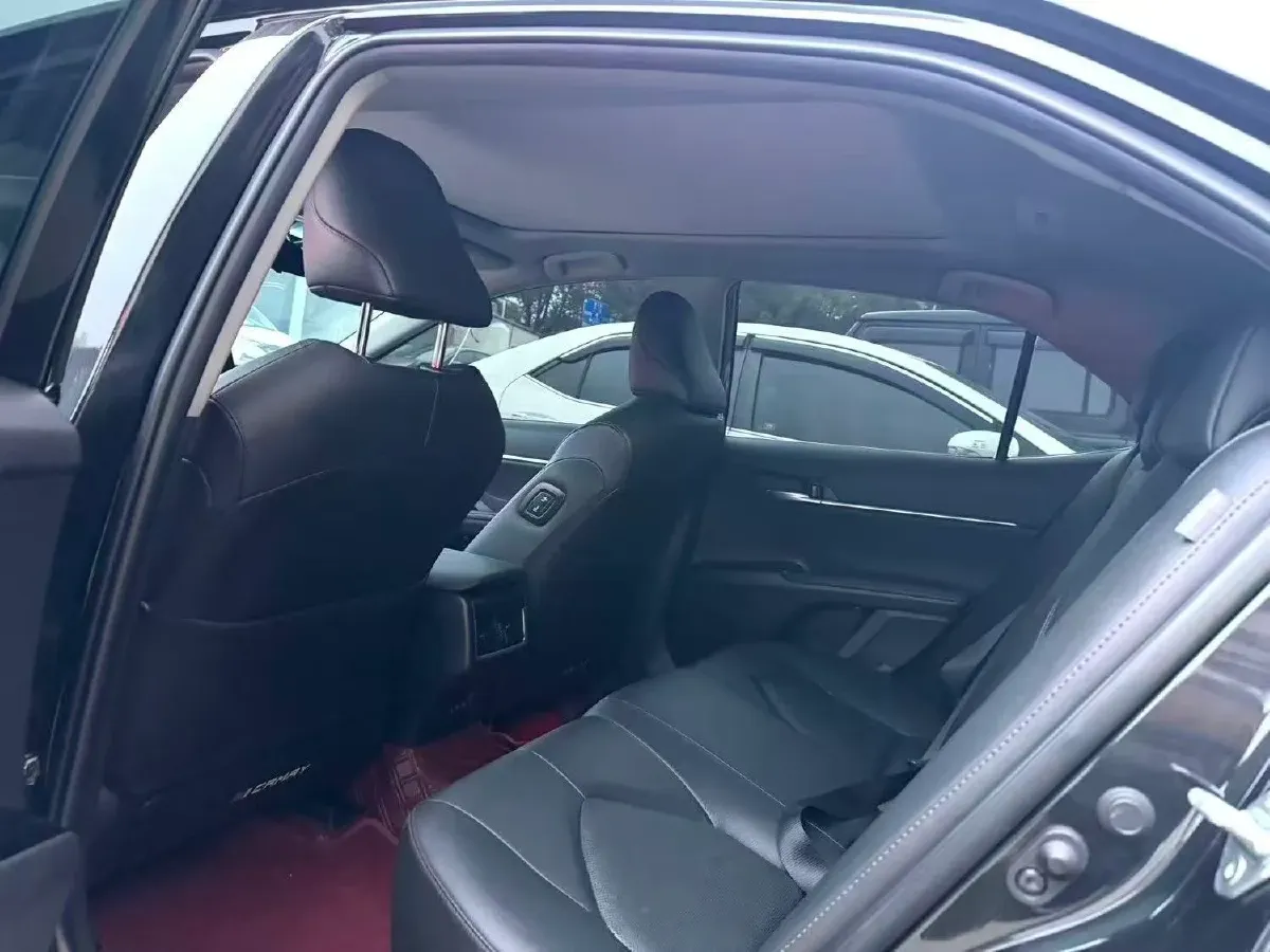 2023 Toyota Camry 2.5L 207HP L4 8AT,autocango,china used car exporter,china ev exporter,chinese used car exporter,chinese used ev exporter