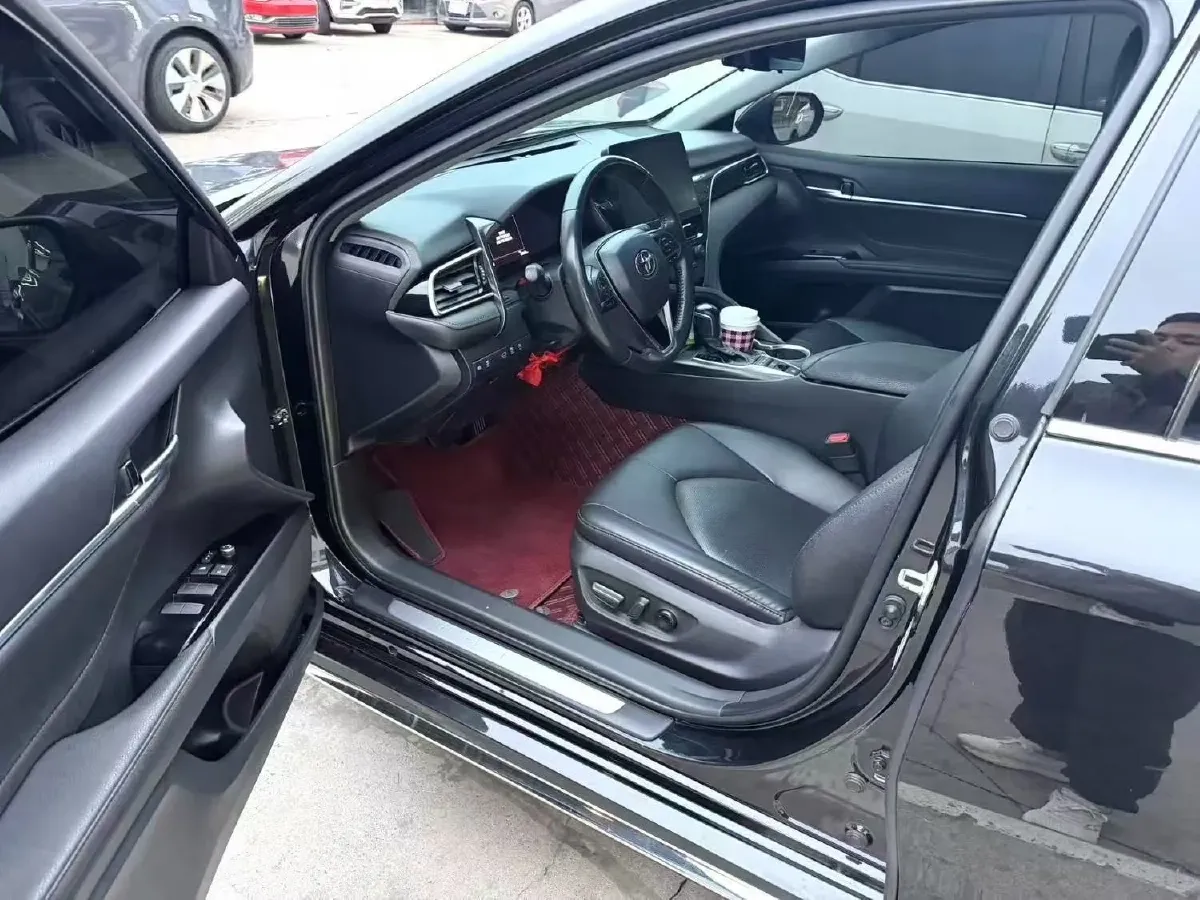 2023 Toyota Camry 2.5L 207HP L4 8AT,autocango,china used car exporter,china ev exporter,chinese used car exporter,chinese used ev exporter