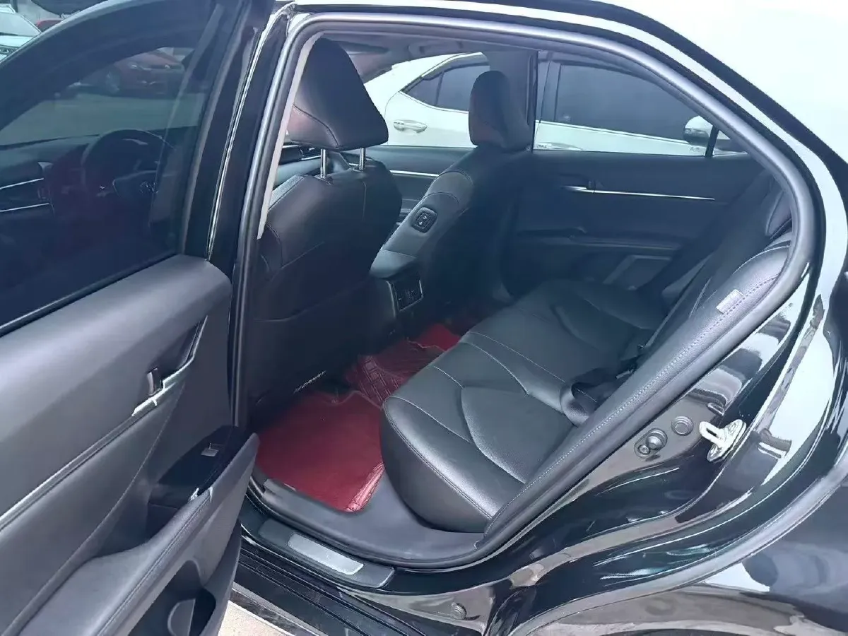 2023 Toyota Camry 2.5L 207HP L4 8AT,autocango,china used car exporter,china ev exporter,chinese used car exporter,chinese used ev exporter