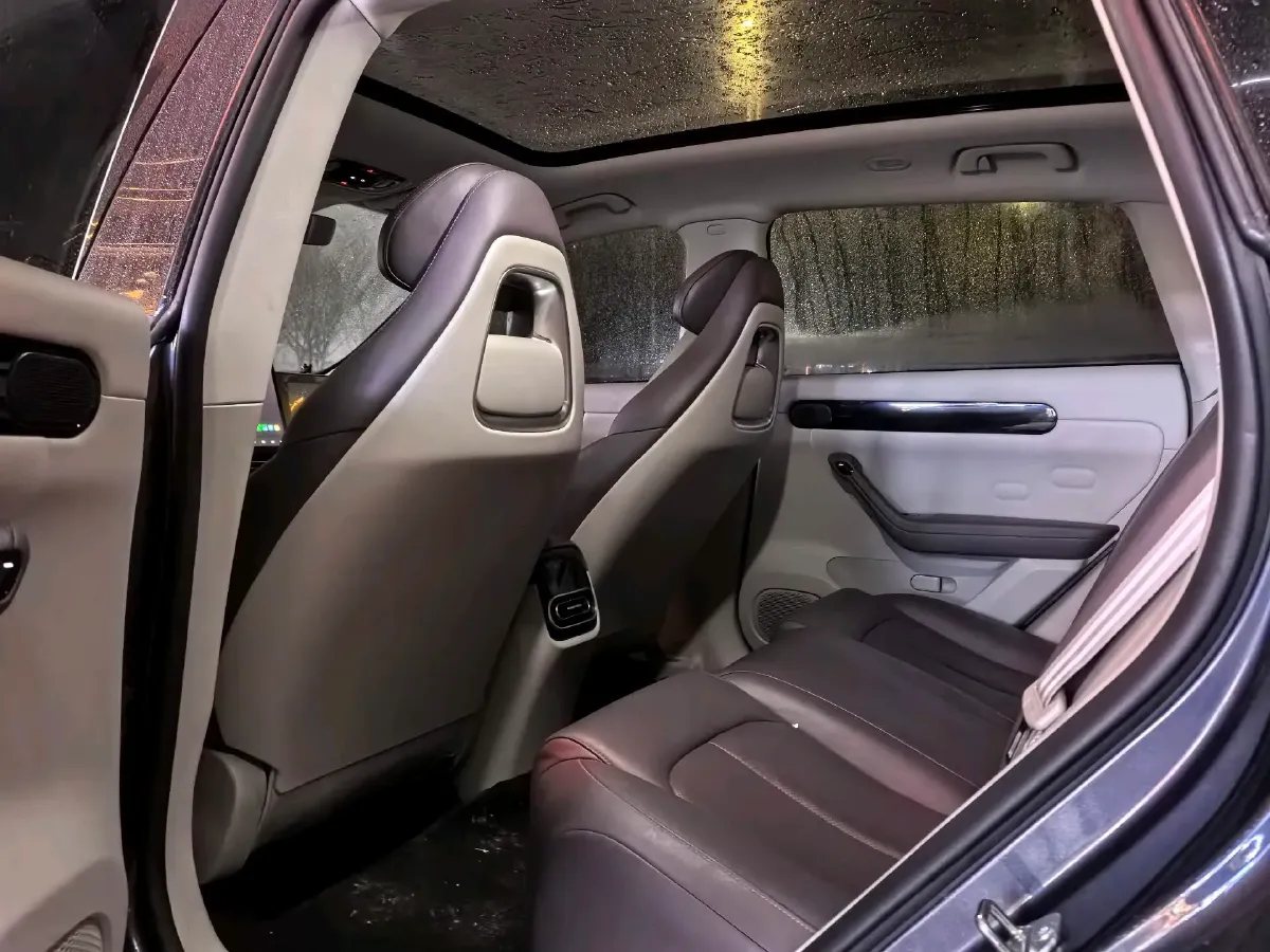 2024 Leapmotor C11 1.5L 95HP L4 REEV 30.1KWH,autocango,china used car exporter,china ev exporter,chinese used car exporter,chinese used ev exporter