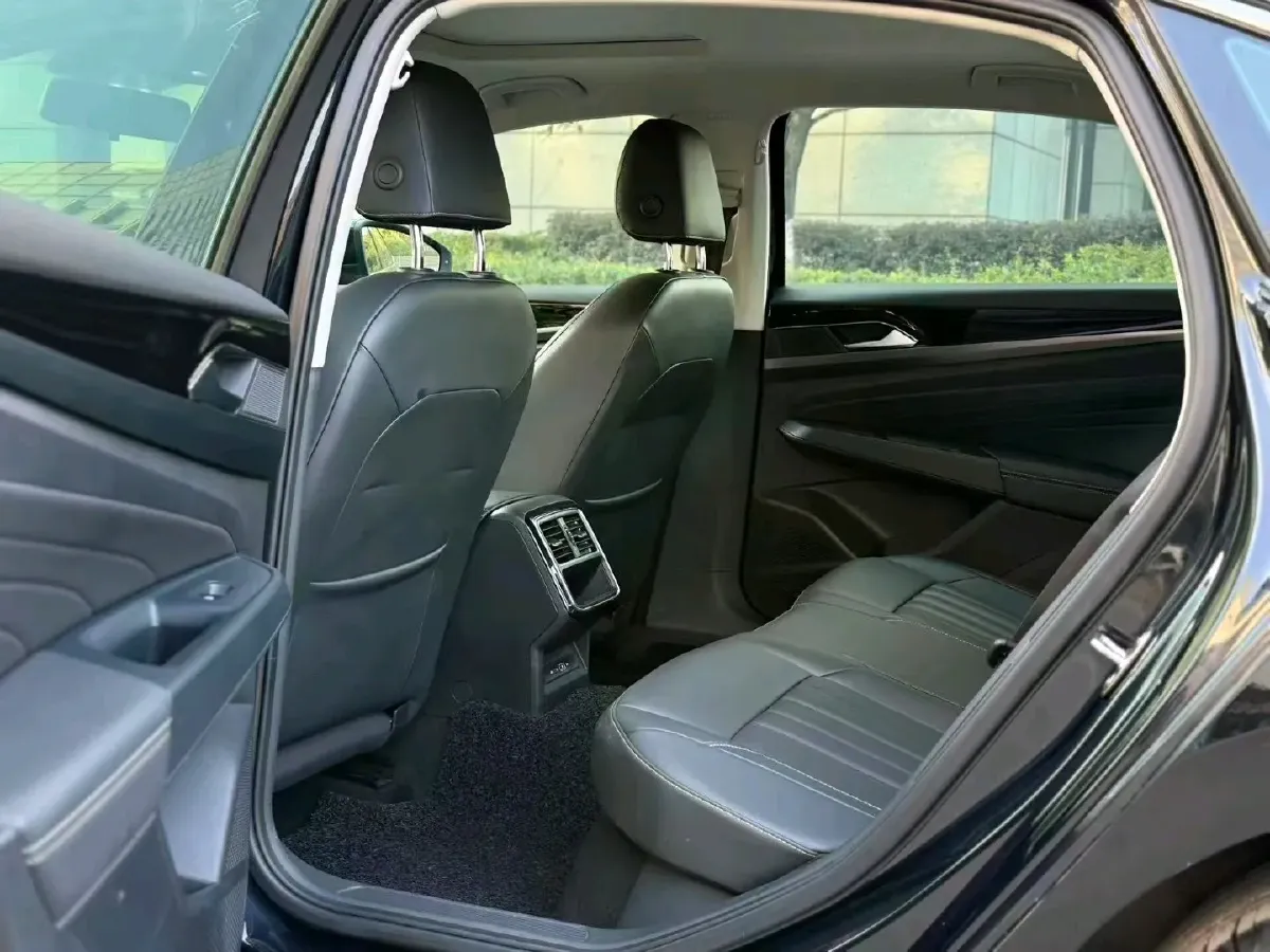 2022 Volkswagen Lamando 1.4T 150HP L4 7DCT,autocango,china used car exporter,china ev exporter,chinese used car exporter,chinese used ev exporter