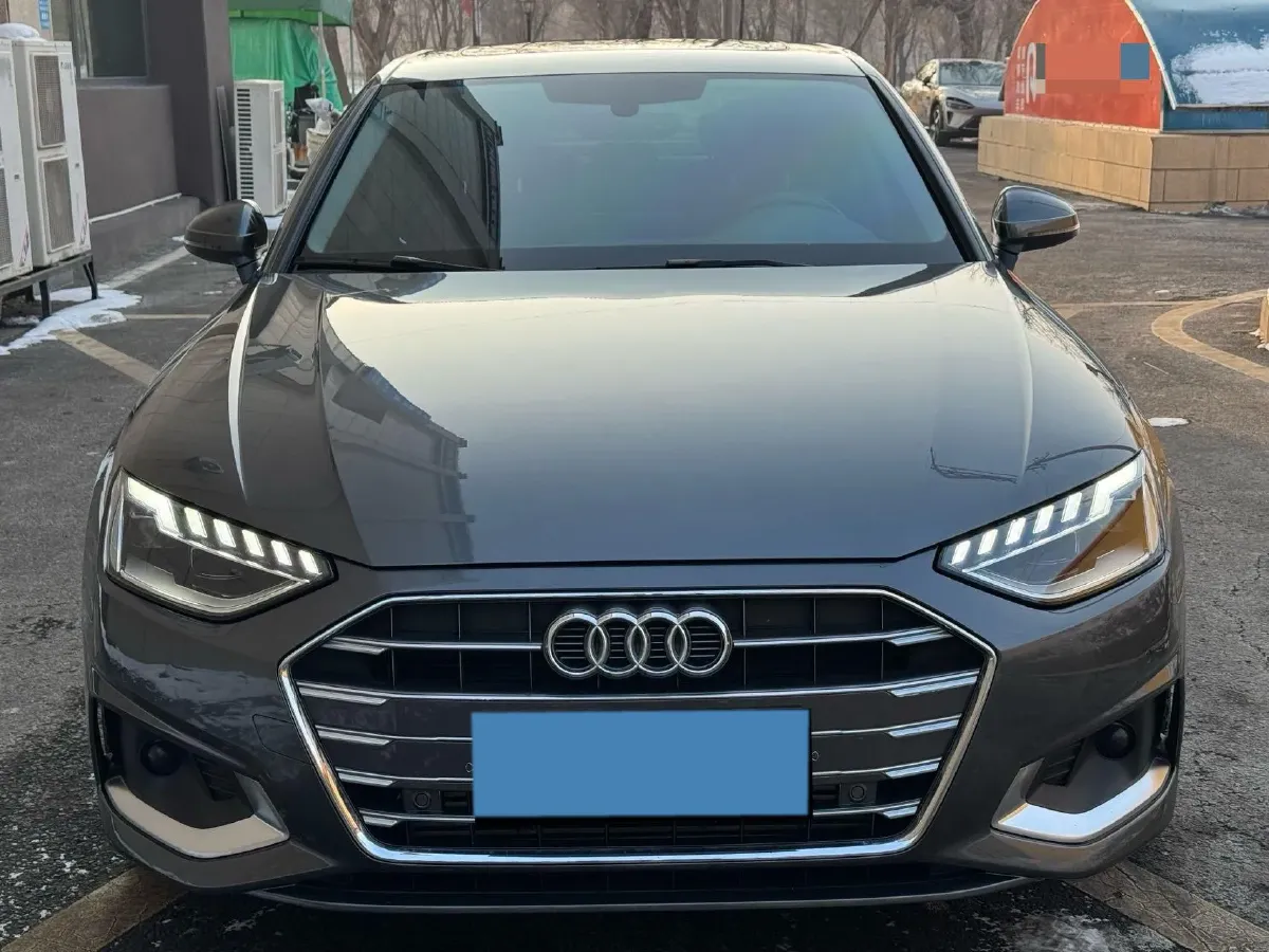 2022 Audi A4L 2.0T 190HP L4 7DCT,autocango,china used car exporter,china ev exporter,chinese used car exporter,chinese used ev exporter