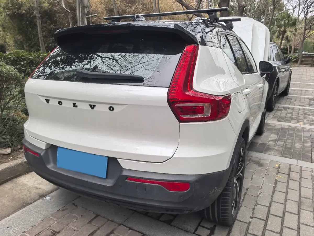 2021 Volvo XC40 2.0T 190HP L4 8AT,autocango,china used car exporter,china ev exporter,chinese used car exporter,chinese used ev exporter