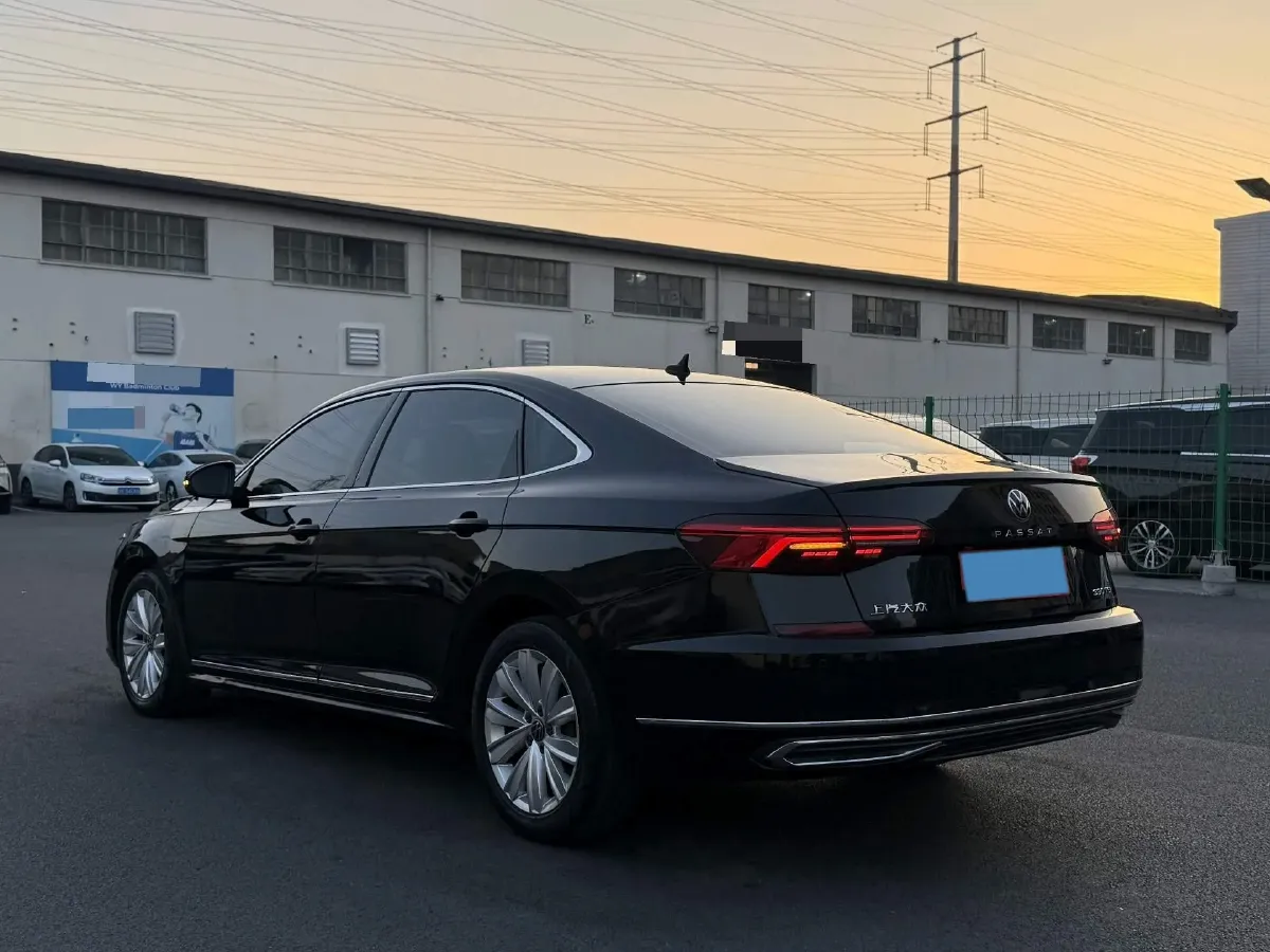 2021 Volkswagen Passat 2.0T 186HP L4 7DCT,autocango,china used car exporter,china ev exporter,chinese used car exporter,chinese used ev exporter