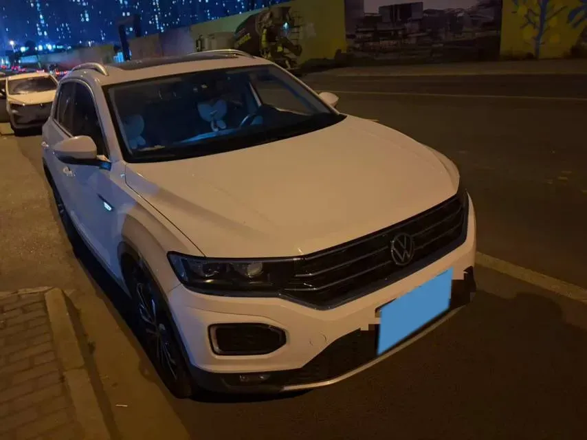 2021 Volkswagen T-Roc 1.4T 150HP L4 7DCT,autocango,china used car exporter,china ev exporter,chinese used car exporter,chinese used ev exporter