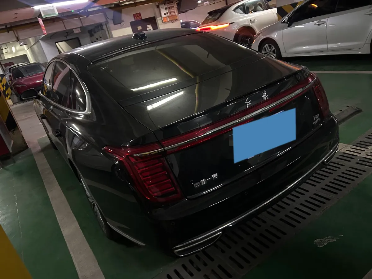 2020 HongQi H9 2.0T 252HP L4 7DCT,autocango,china used car exporter,china ev exporter,chinese used car exporter,chinese used ev exporter