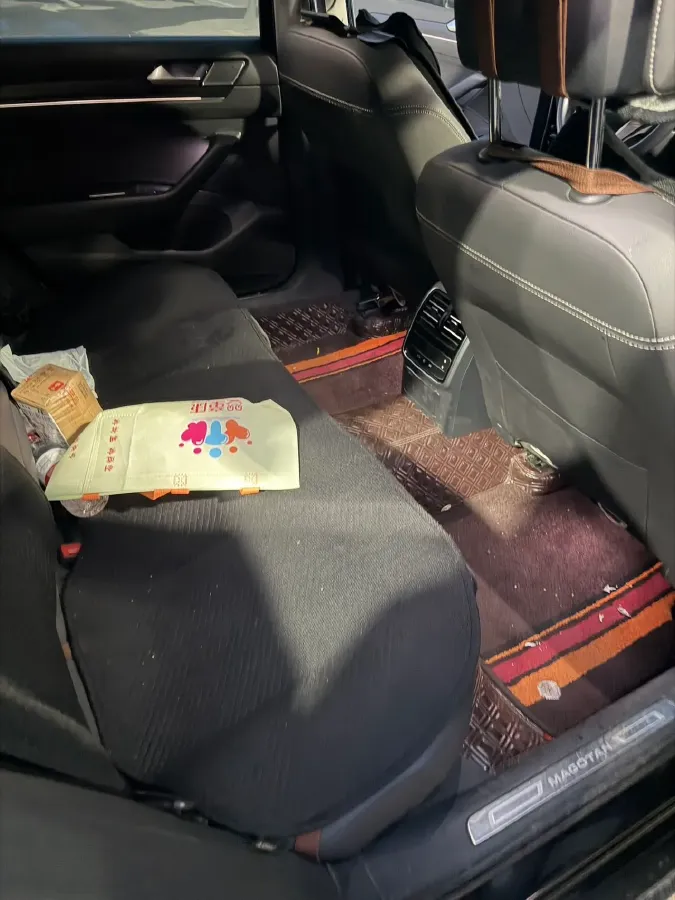 2020 Volkswagen Magotan 2.0T 186HP L4 7DCT,autocango,china used car exporter,china ev exporter,chinese used car exporter,chinese used ev exporter