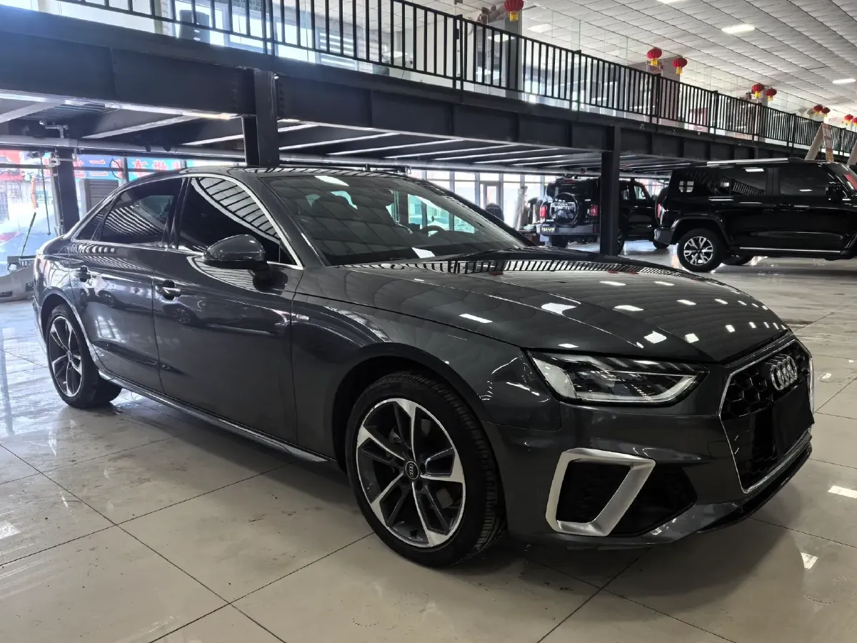 2024 Audi A4L 2.0T 190HP L4 7DCT,autocango,china used car exporter,china ev exporter,chinese used car exporter,chinese used ev exporter