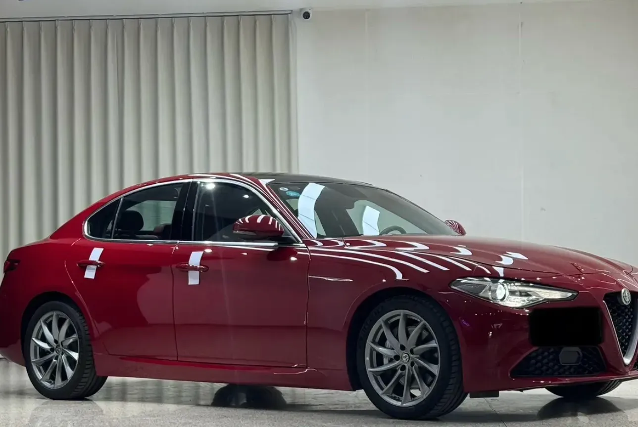 2017 Ford Mustang 2.3T 314HP L4 6AT,autocango,china used car exporter,china ev exporter,chinese used car exporter,chinese used ev exporter