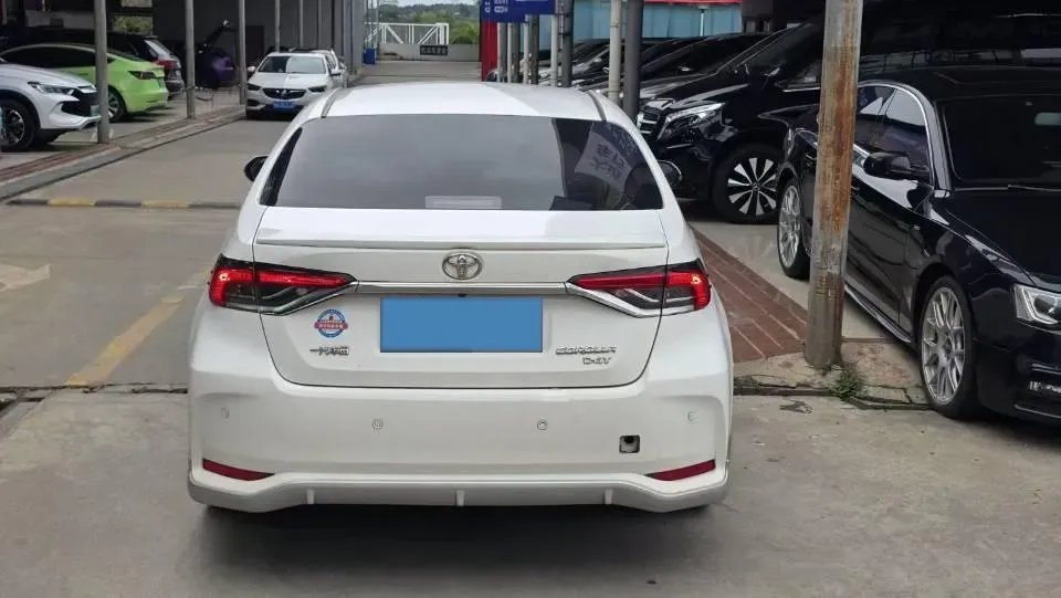 2021 Toyota Corolla 1.2T 116HP L4 CVT,autocango,china used car exporter,china ev exporter,chinese used car exporter,chinese used ev exporter
