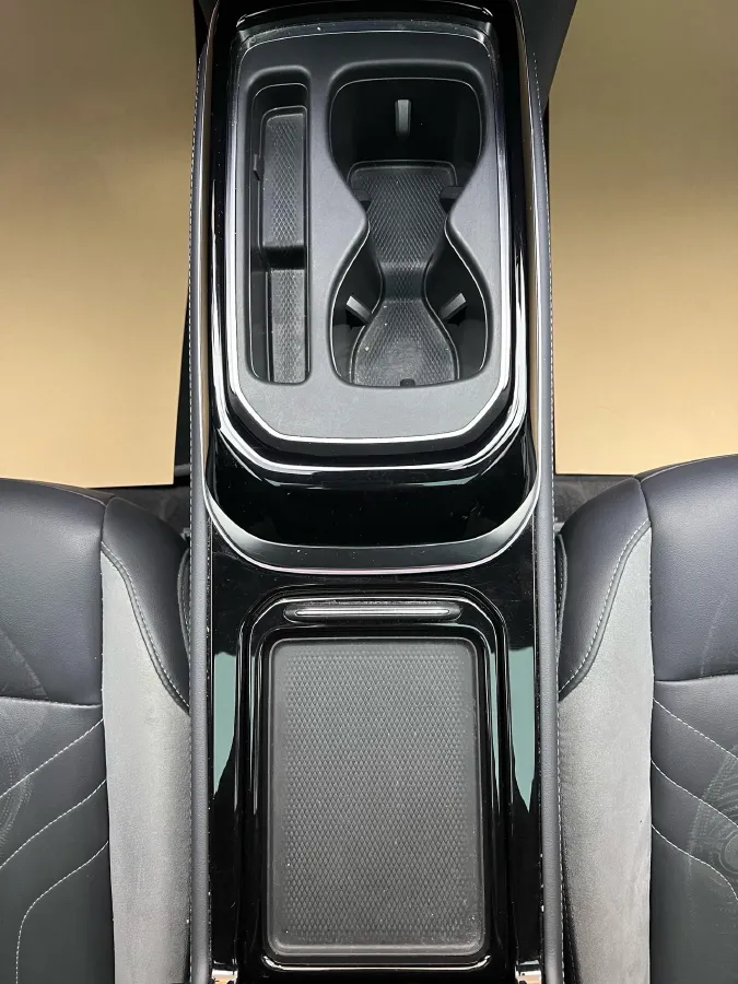 2022 Volkswagen ID.4 Crozz BEV 84.8KWH,autocango,china used car exporter,china ev exporter,chinese used car exporter,chinese used ev exporter