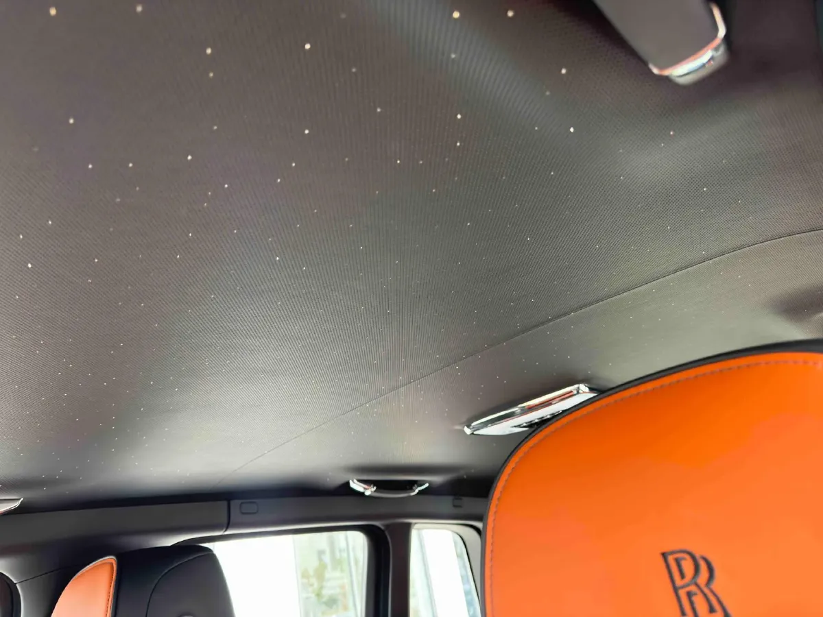 2018 Rolls-Royce Cullinan 6.7T 571HP V12 8AT,autocango,china used car exporter,china ev exporter,chinese used car exporter,chinese used ev exporter