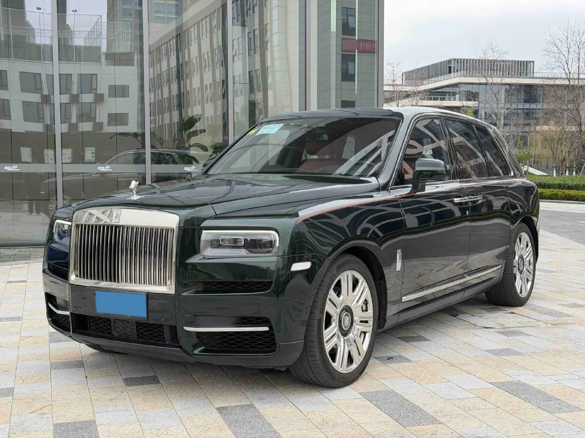2018 Rolls-Royce Cullinan 6.7T 571HP V12 8AT,autocango,china used car exporter,china ev exporter,chinese used car exporter,chinese used ev exporter