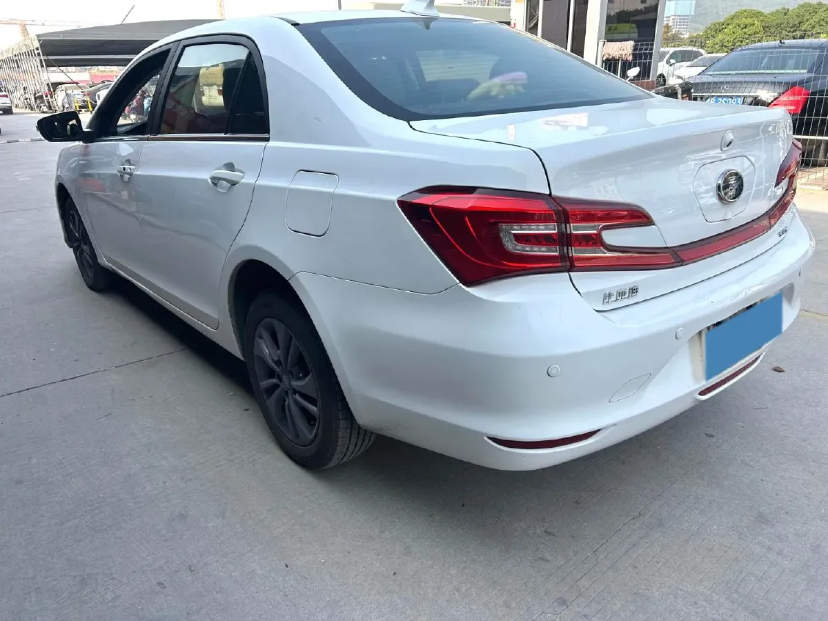 2017 BYD Qin 1.5T 154HP L4 6DCT PHEV 15.2KWH,autocango,china used car exporter,china ev exporter,chinese used car exporter,chinese used ev exporter