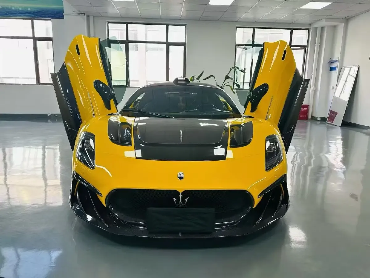 2023 Maserati MC20 3.0T 630HP V6 8DCT,autocango,china used car exporter,china ev exporter,chinese used car exporter,chinese used ev exporter