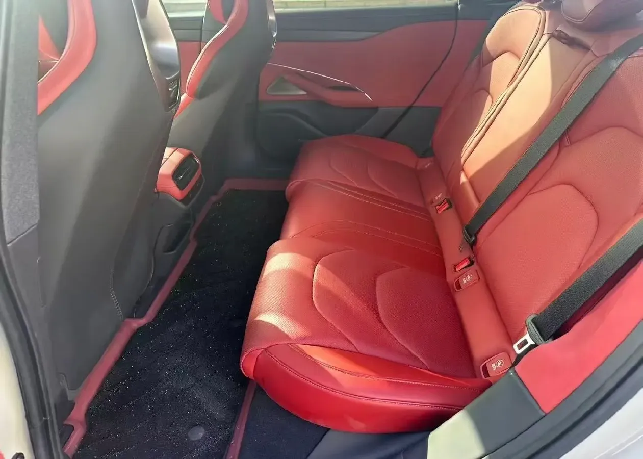 2024 MI SU7 BEV 94.3KWH,autocango,china used car exporter,china ev exporter,chinese used car exporter,chinese used ev exporter