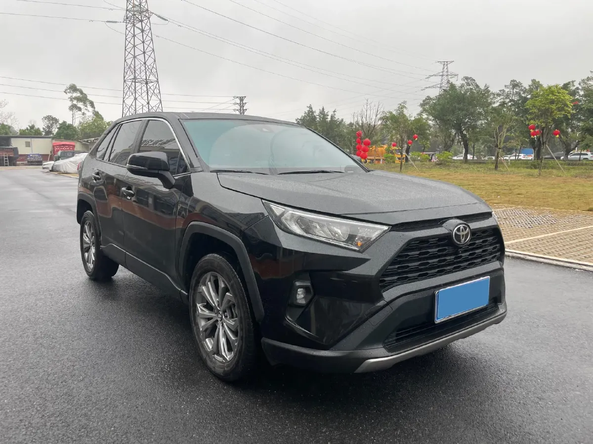 2024 Toyota RAV4 2.0L 171HP L4 CVT,autocango,china used car exporter,china ev exporter,chinese used car exporter,chinese used ev exporter