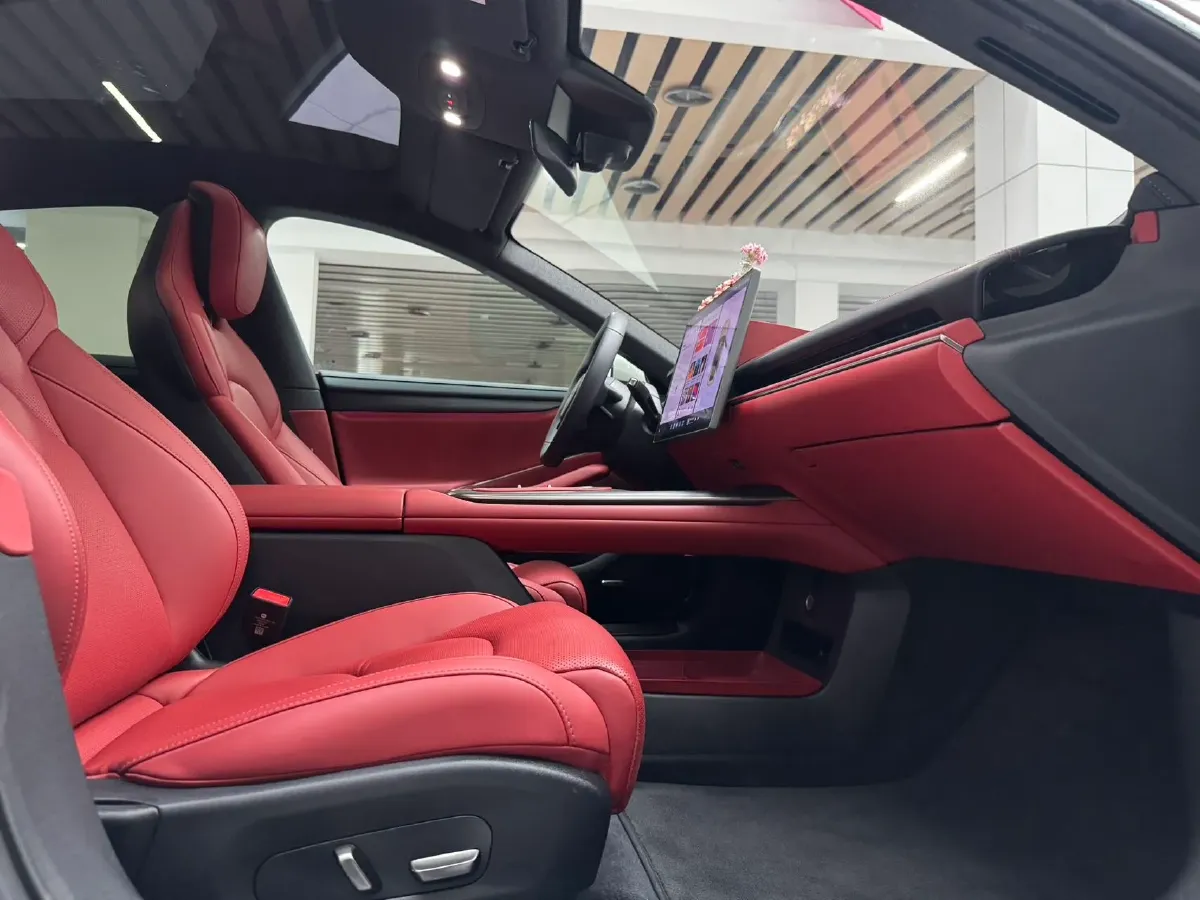 2024 MI SU7 BEV 73.6KWH,autocango,china used car exporter,china ev exporter,chinese used car exporter,chinese used ev exporter