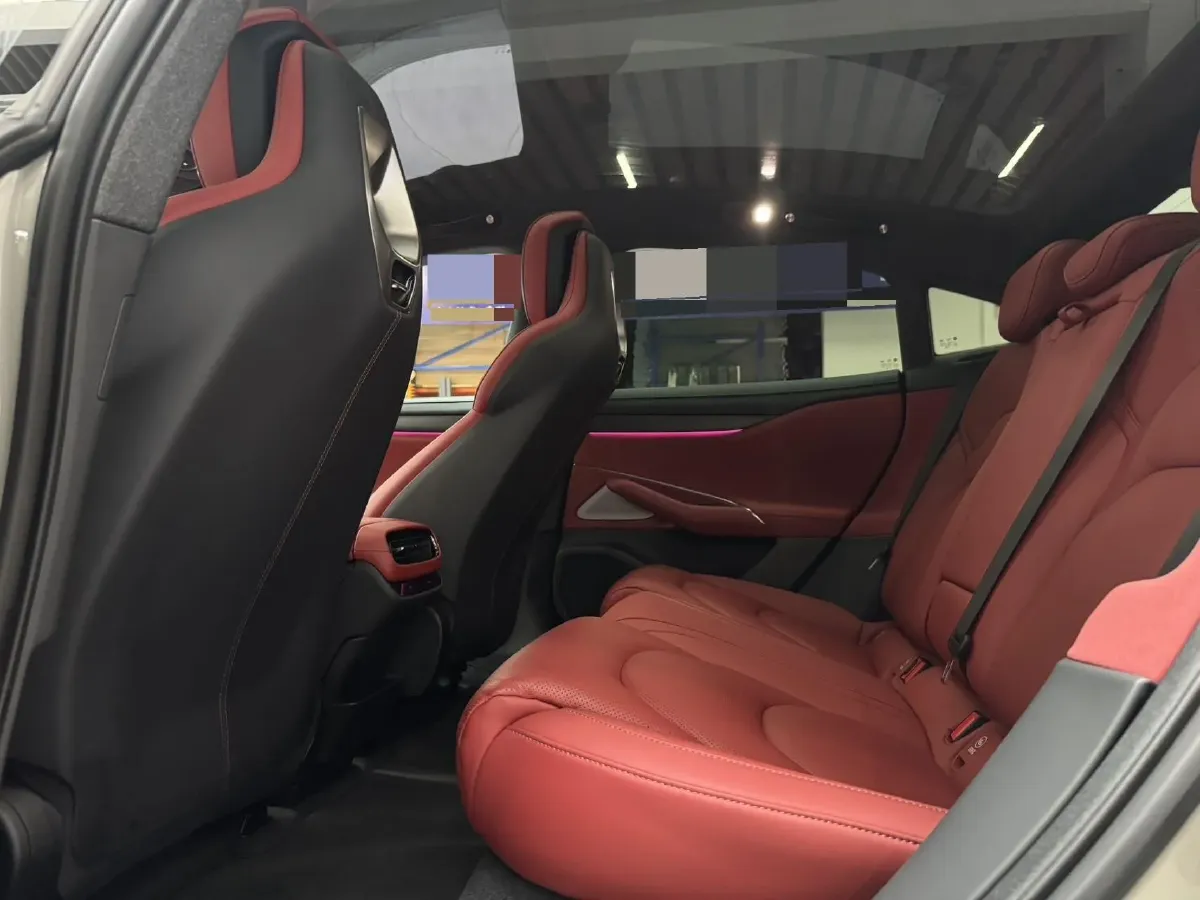 2024 MI SU7 BEV 73.6KWH,autocango,china used car exporter,china ev exporter,chinese used car exporter,chinese used ev exporter