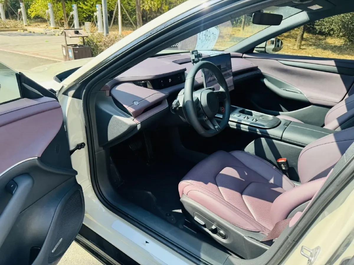 2024 MI SU7 BEV 94.3KWH,autocango,china used car exporter,china ev exporter,chinese used car exporter,chinese used ev exporter