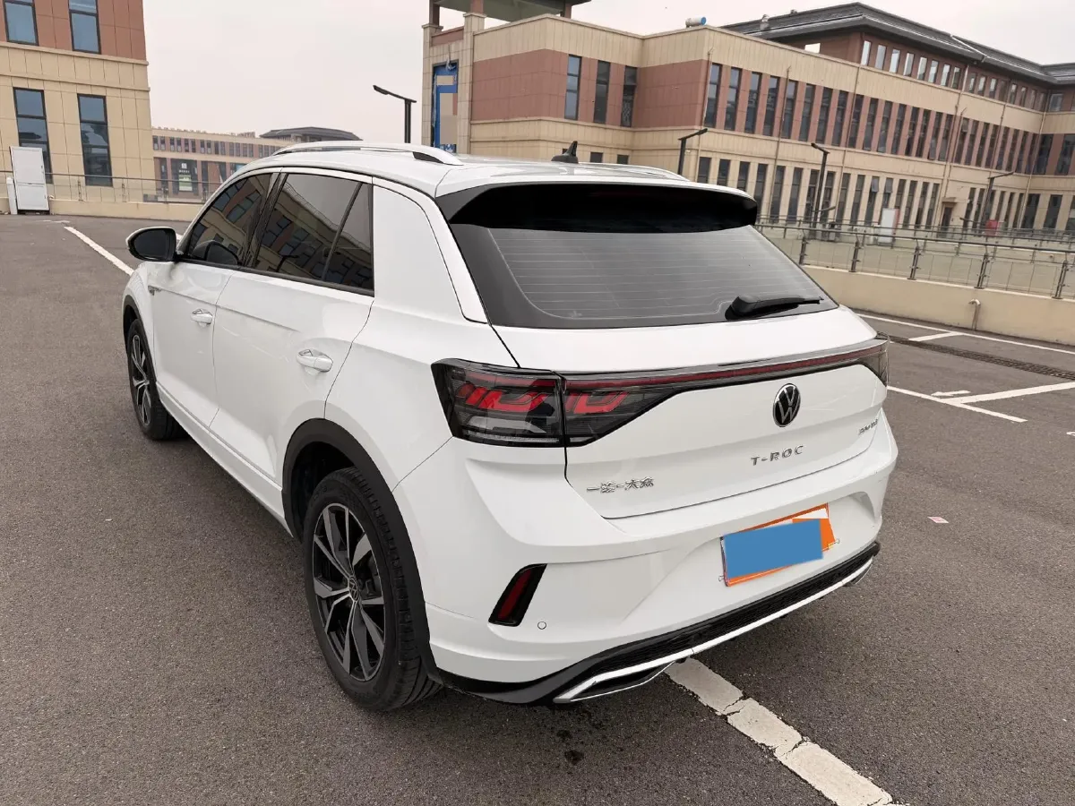 2024 Volkswagen T-Roc 1.5T 160HP L4 7DCT,autocango,china used car exporter,china ev exporter,chinese used car exporter,chinese used ev exporter