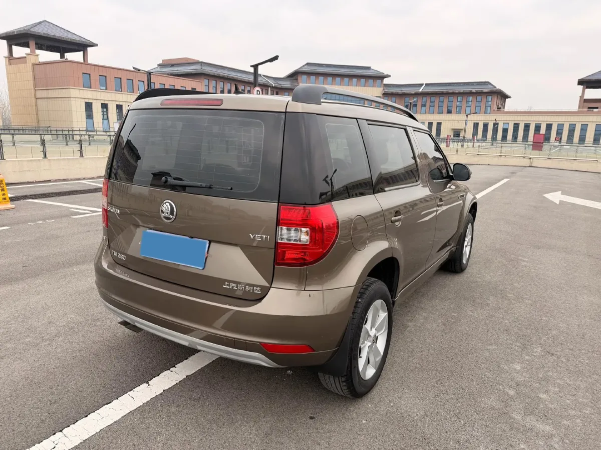 2017 Skoda Yeti 1.4T 150HP L4 7DCT,autocango,china used car exporter,china ev exporter,chinese used car exporter,chinese used ev exporter