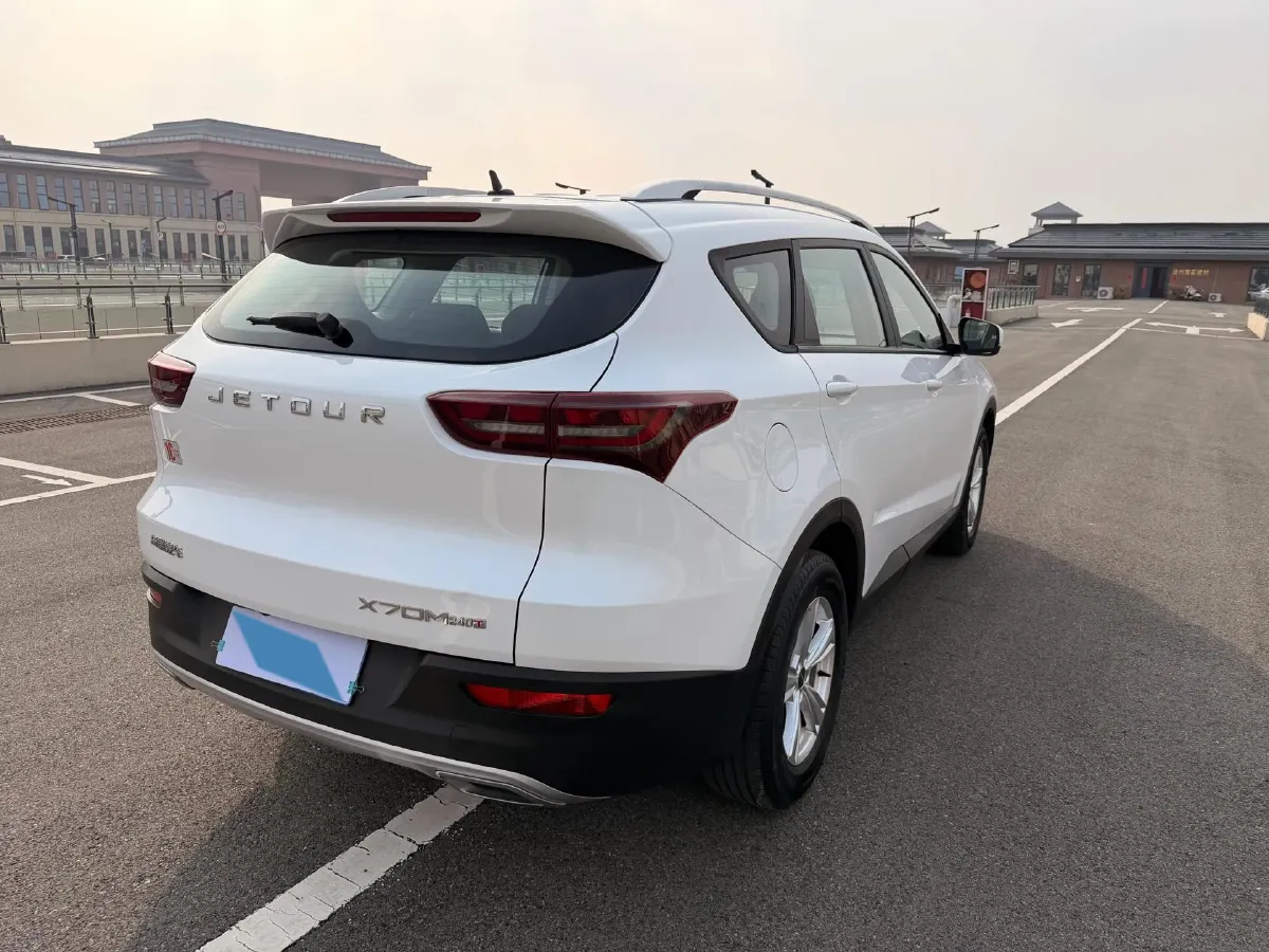 2021 Jetour X70M 1.5T 156HP L4 6DCT,autocango,china used car exporter,china ev exporter,chinese used car exporter,chinese used ev exporter