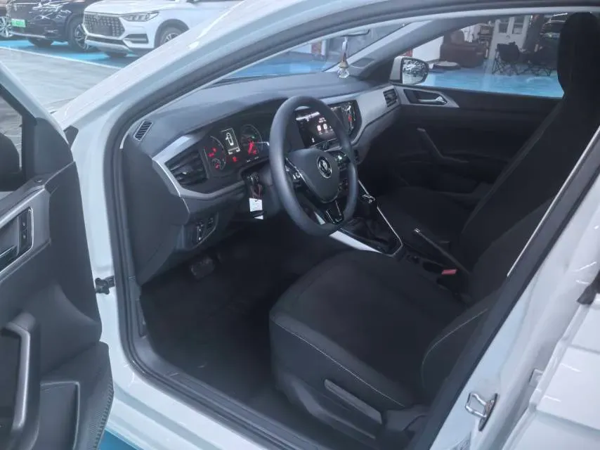 2021 Bestune T55 1.5T 169HP L4 7DCT,autocango,china used car exporter,china ev exporter,chinese used car exporter,chinese used ev exporter