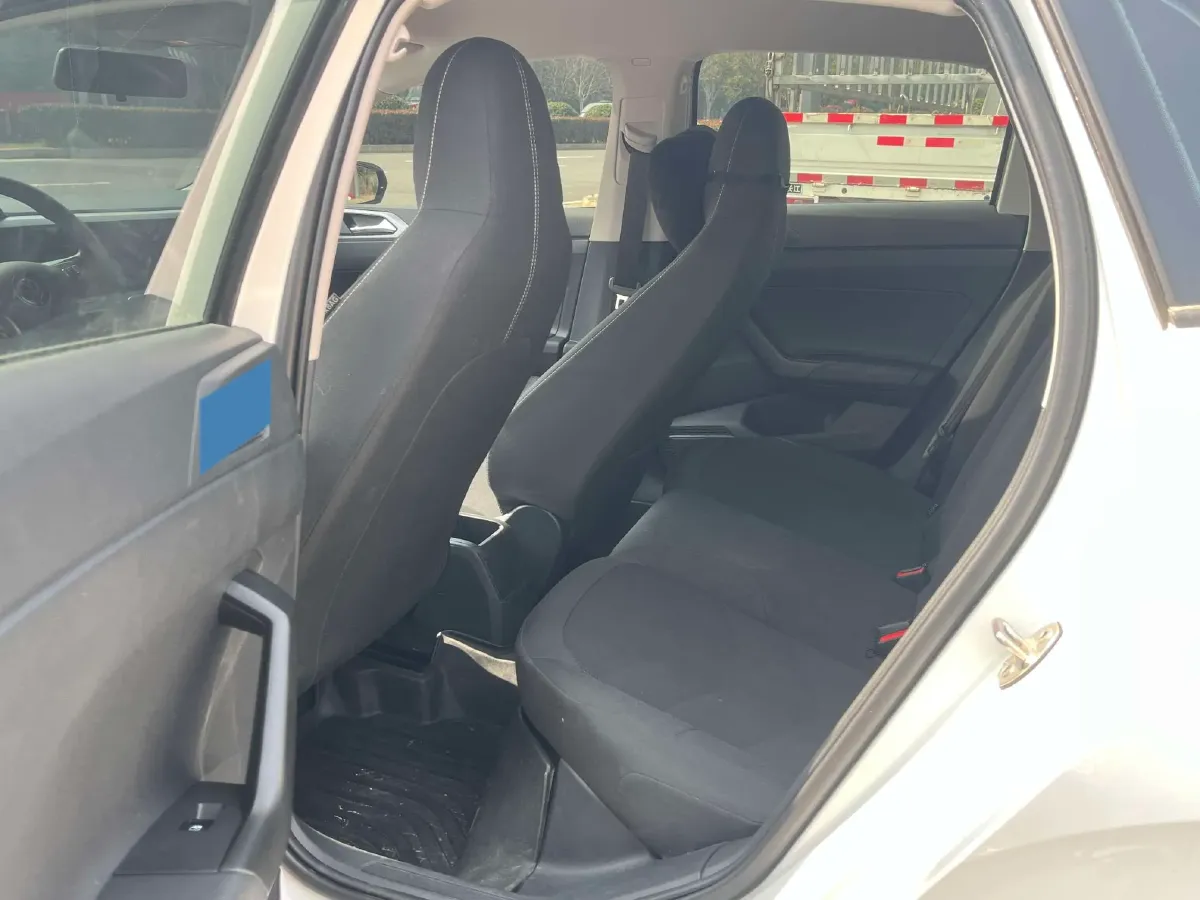 2023 Volkswagen Polo 1.5L 110HP L4 6AT,autocango,china used car exporter,china ev exporter,chinese used car exporter,chinese used ev exporter
