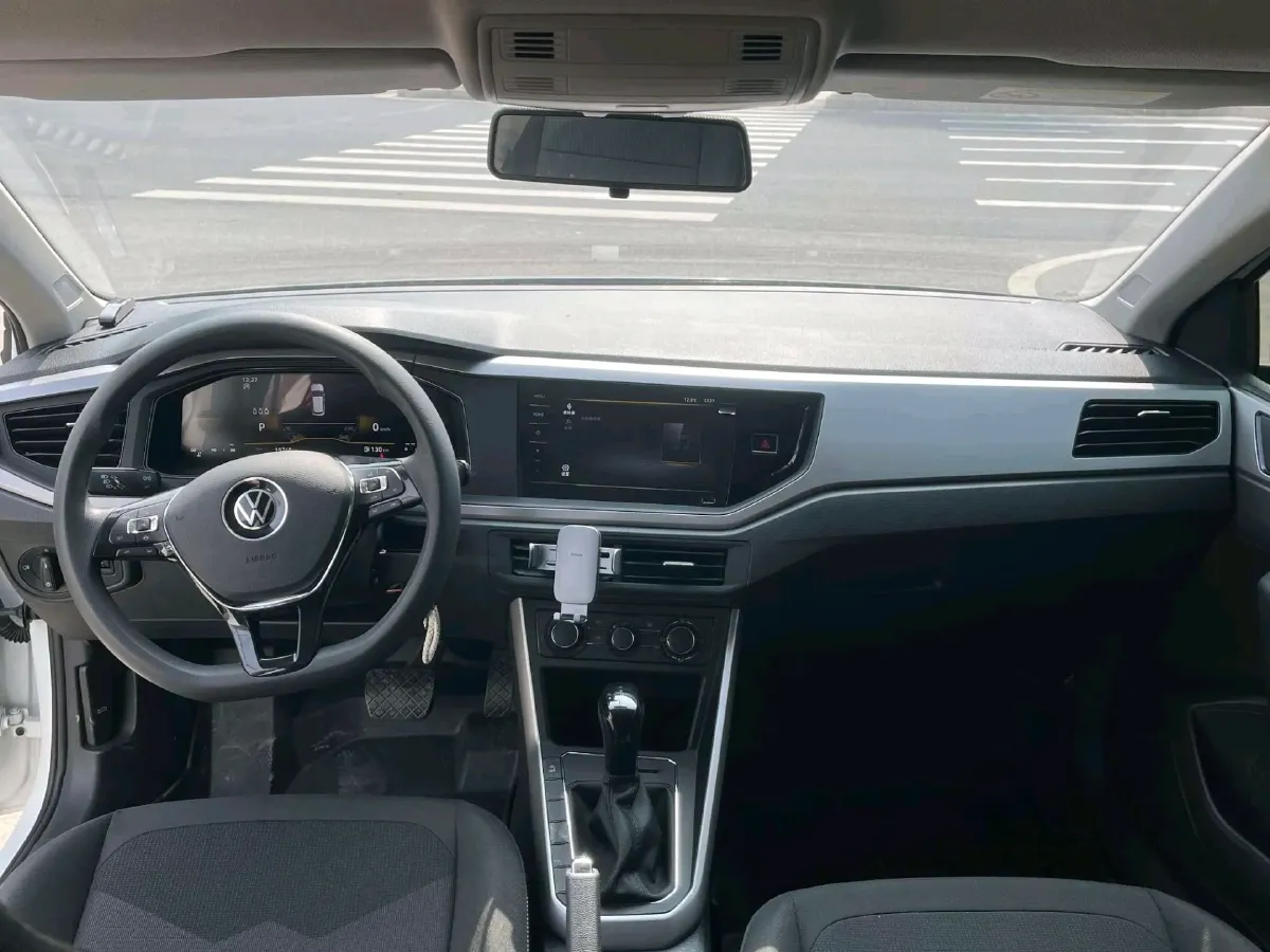 2023 Volkswagen Polo 1.5L 110HP L4 6AT,autocango,china used car exporter,china ev exporter,chinese used car exporter,chinese used ev exporter