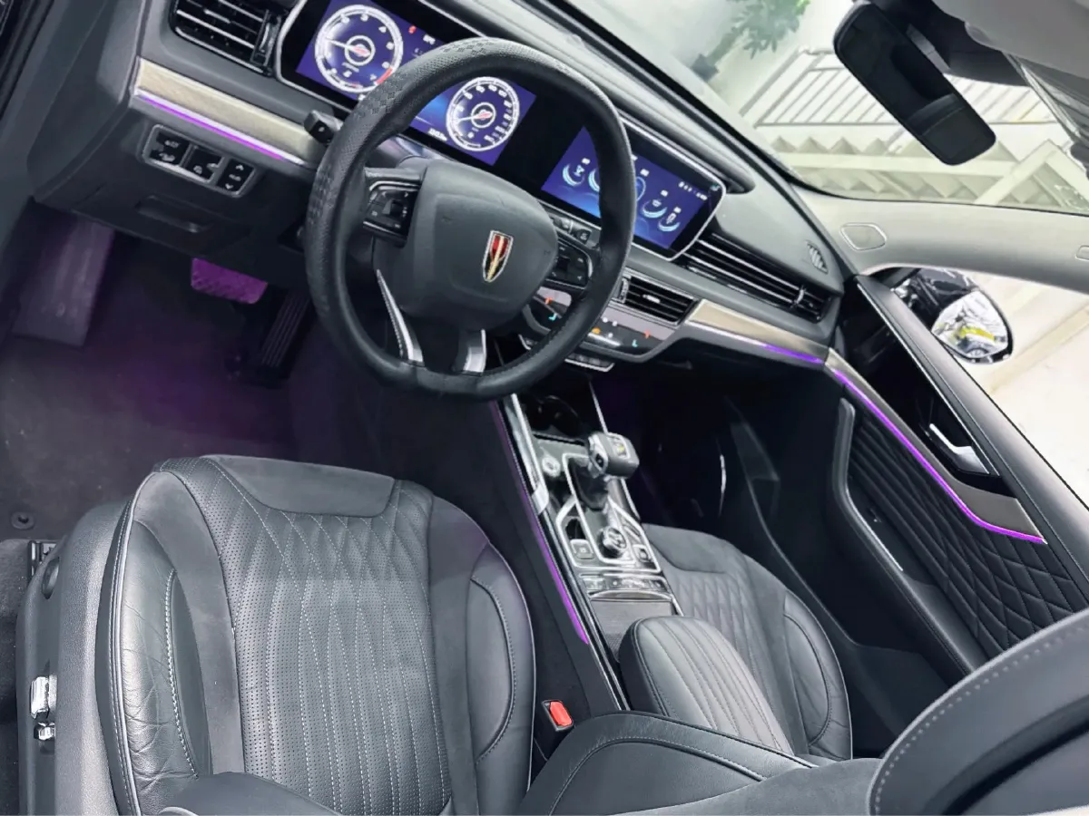 2022 HongQi HS5 2.0T 224HP L4 6AT,autocango,china used car exporter,china ev exporter,chinese used car exporter,chinese used ev exporter