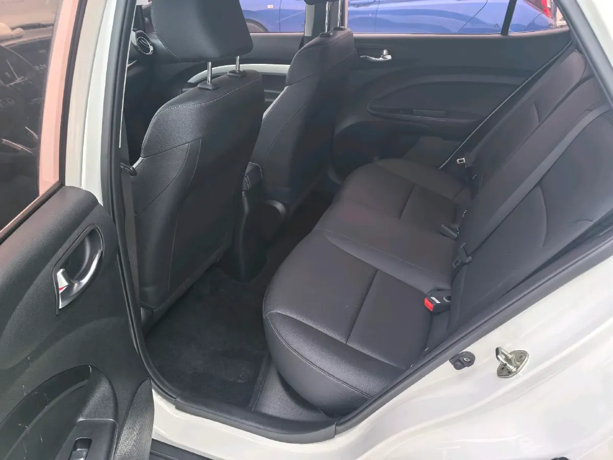 2021 Kia KX1 1.4L 100HP L4 6AT,autocango,china used car exporter,china ev exporter,chinese used car exporter,chinese used ev exporter