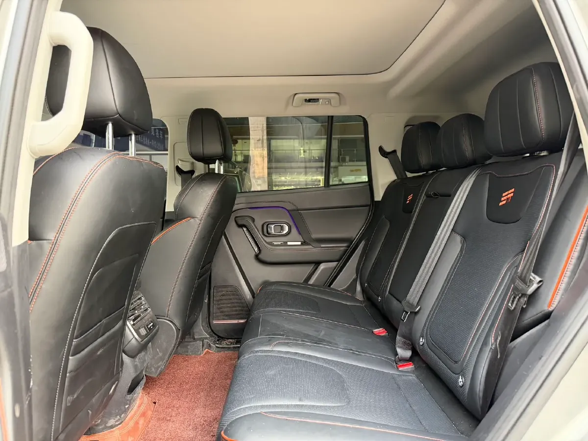 2025 MAXUS XinTu V70 2.0T 150HP L4 9AT,autocango,china used car exporter,china ev exporter,chinese used car exporter,chinese used ev exporter