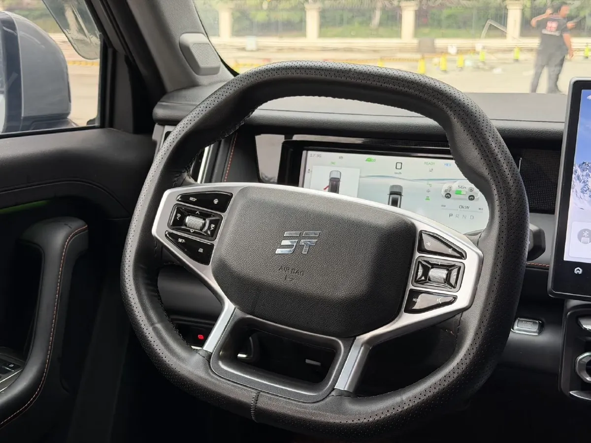 2025 MAXUS XinTu V70 2.0T 150HP L4 9AT,autocango,china used car exporter,china ev exporter,chinese used car exporter,chinese used ev exporter