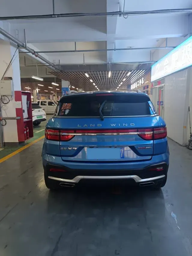 2018 Landwind X7 1.5T 163HP L4 8AT,autocango,china used car exporter,china ev exporter,chinese used car exporter,chinese used ev exporter